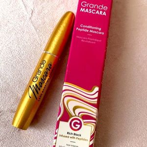 mascara